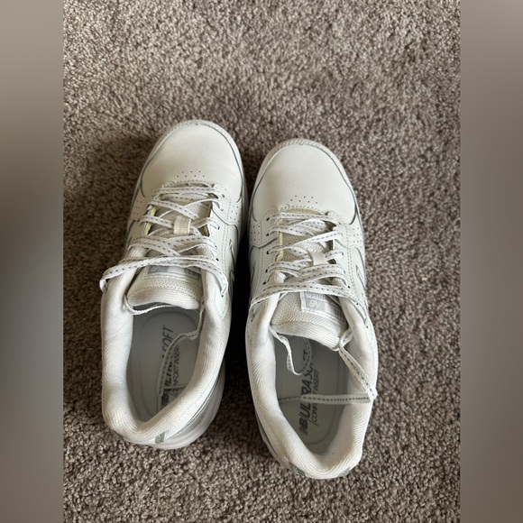 New Balance Women's 411 V1 comfortable walking and running shoes - Picture 6 of 7